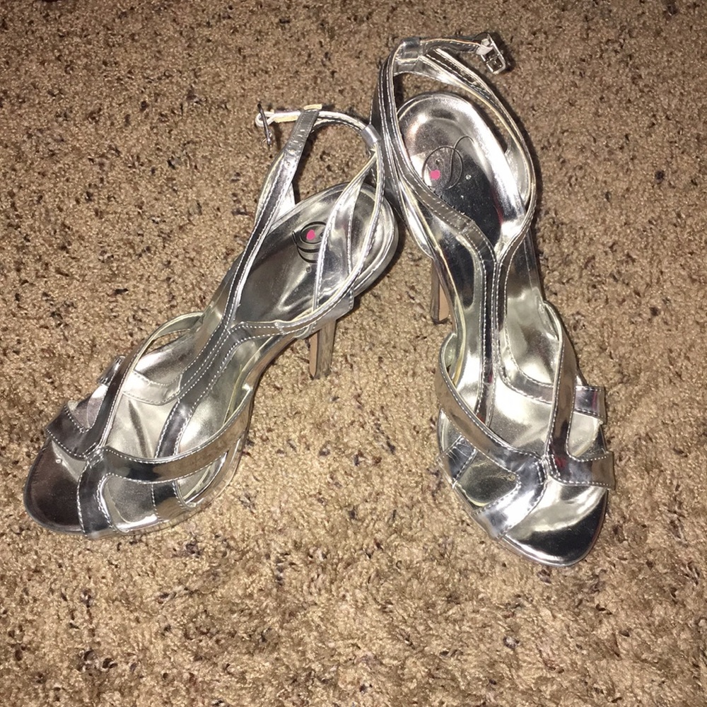 Silver metallic stilettos